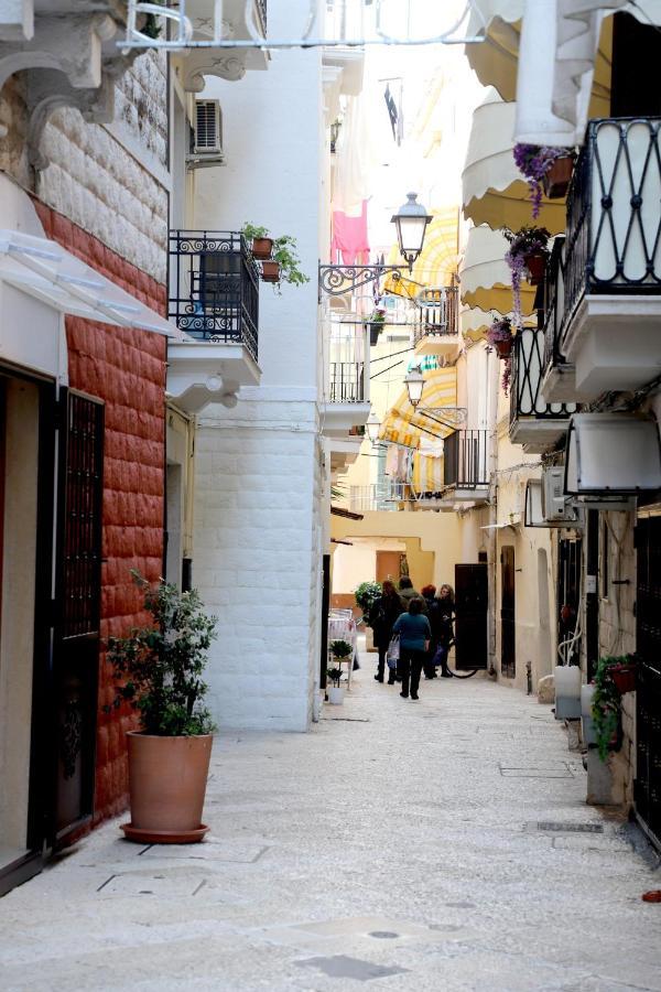 Vista Borgo Antico Hotel Бари Екстериор снимка